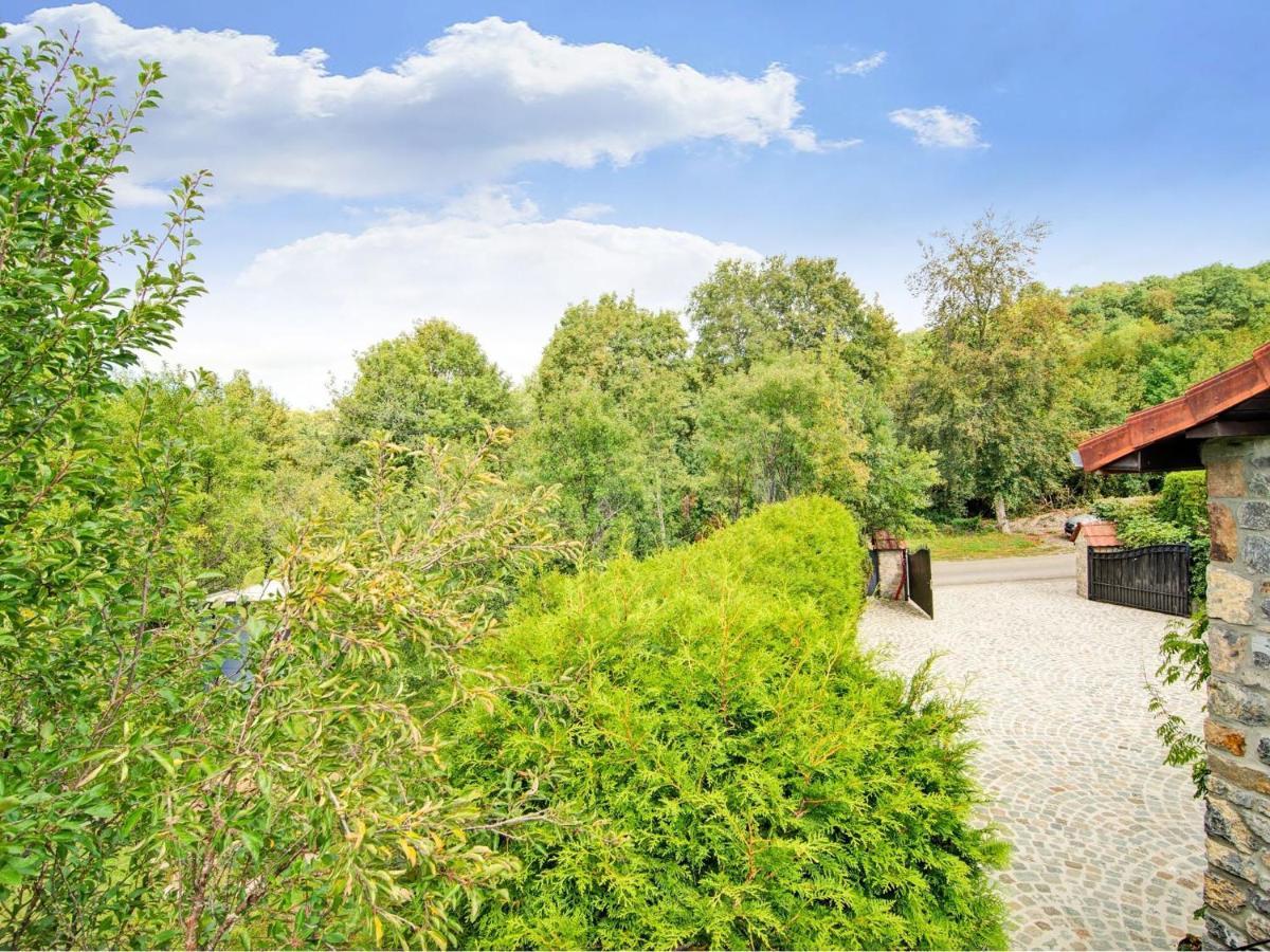 Enjoy A Relaxing Break For Two And Discover Durbuy Biron Phòng bức ảnh